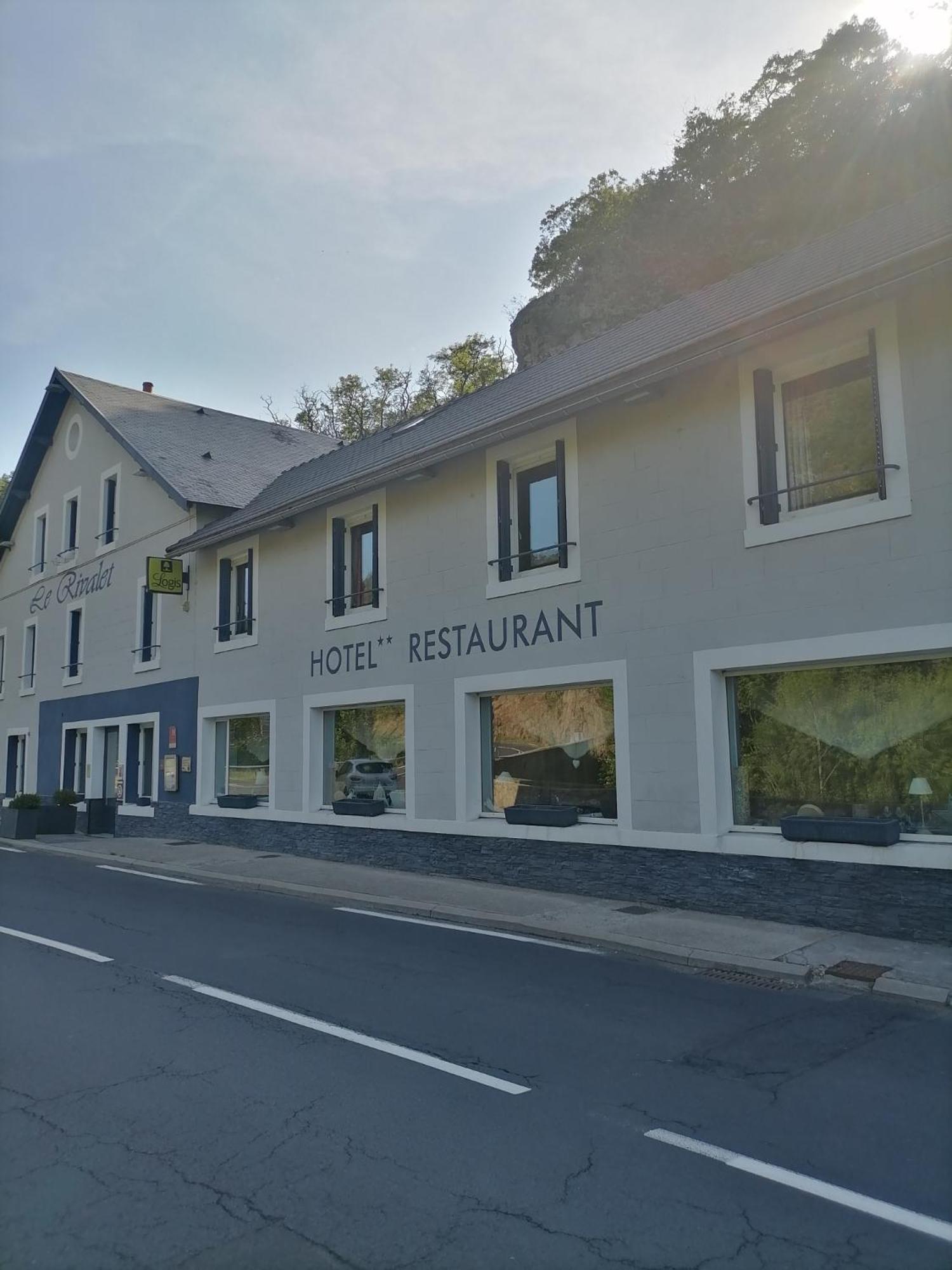 Le Rivalet Hotel Montaigut-le-Blanc  Buitenkant foto