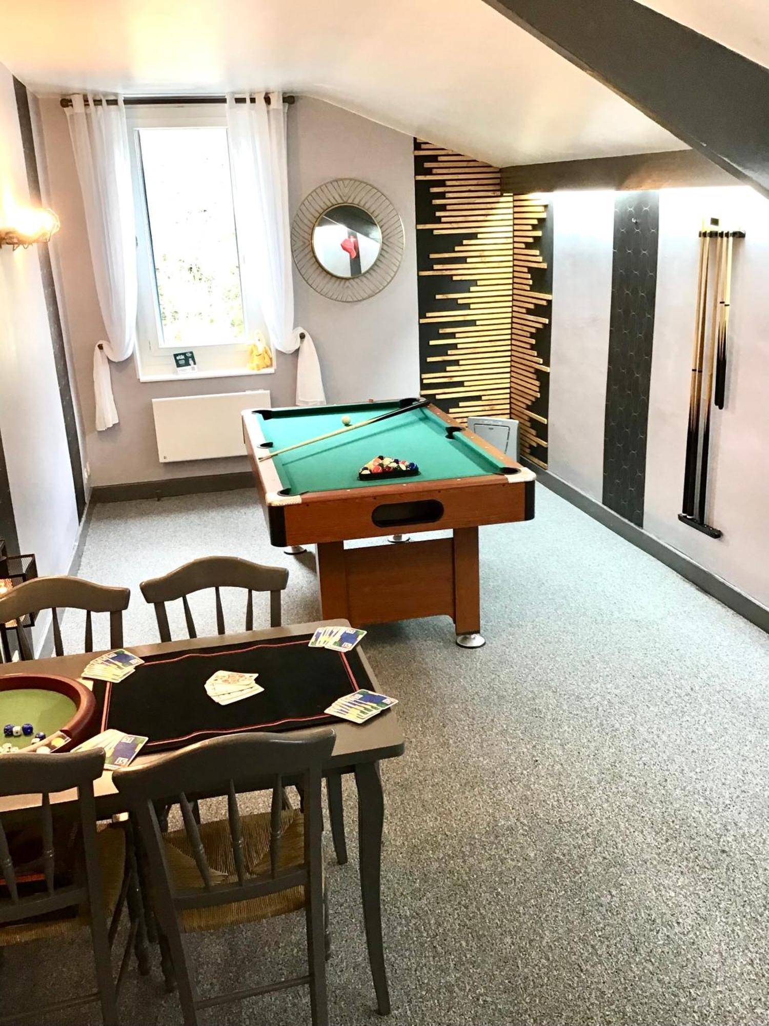 Le Rivalet Hotel Montaigut-le-Blanc  Buitenkant foto