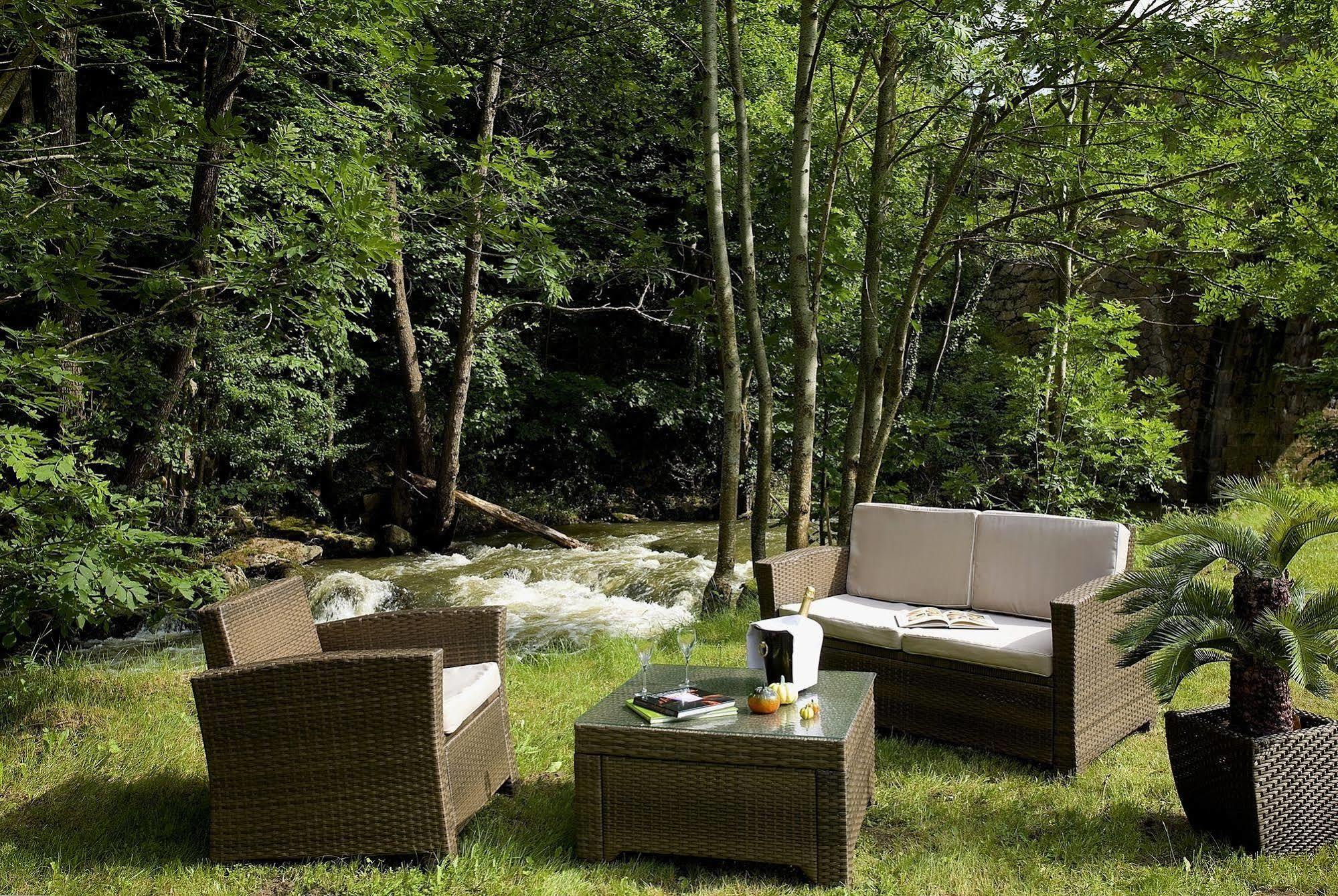Le Rivalet Hotel Montaigut-le-Blanc  Buitenkant foto